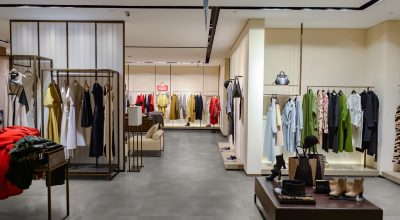 SINGAPORE - NOVEMBER 08, 2015: interior of The Shoppes at Marina Bay Sands. The Shoppes at Marina Bay Sands is one of Singapore's largest luxury shopping malls